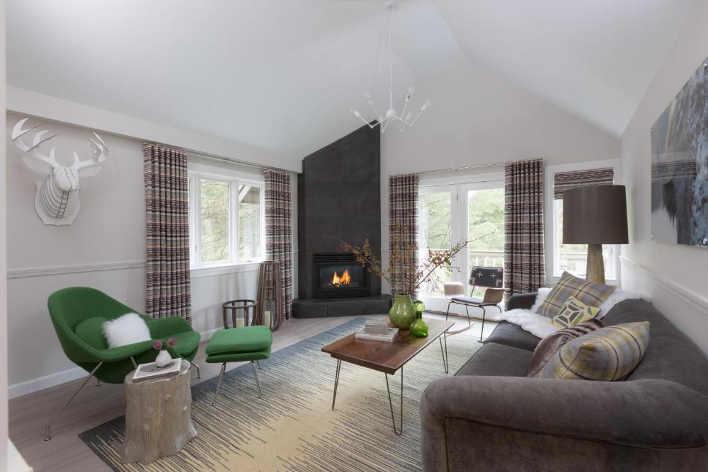King Suite interior